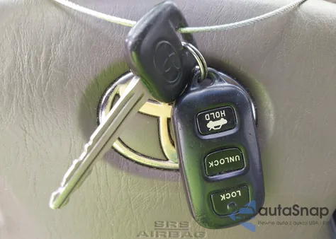 2004 Toyota Camry Le from USA, damaged, VIN JTDBE32K040274458